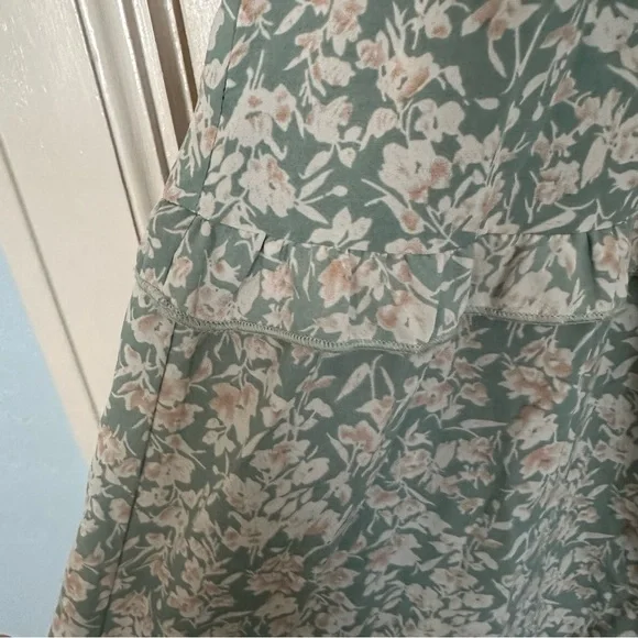 Polagram Dress Floral Green Maxi Smocked Bodice Three Tiered RuffleS Size M - Picture 6 of 15